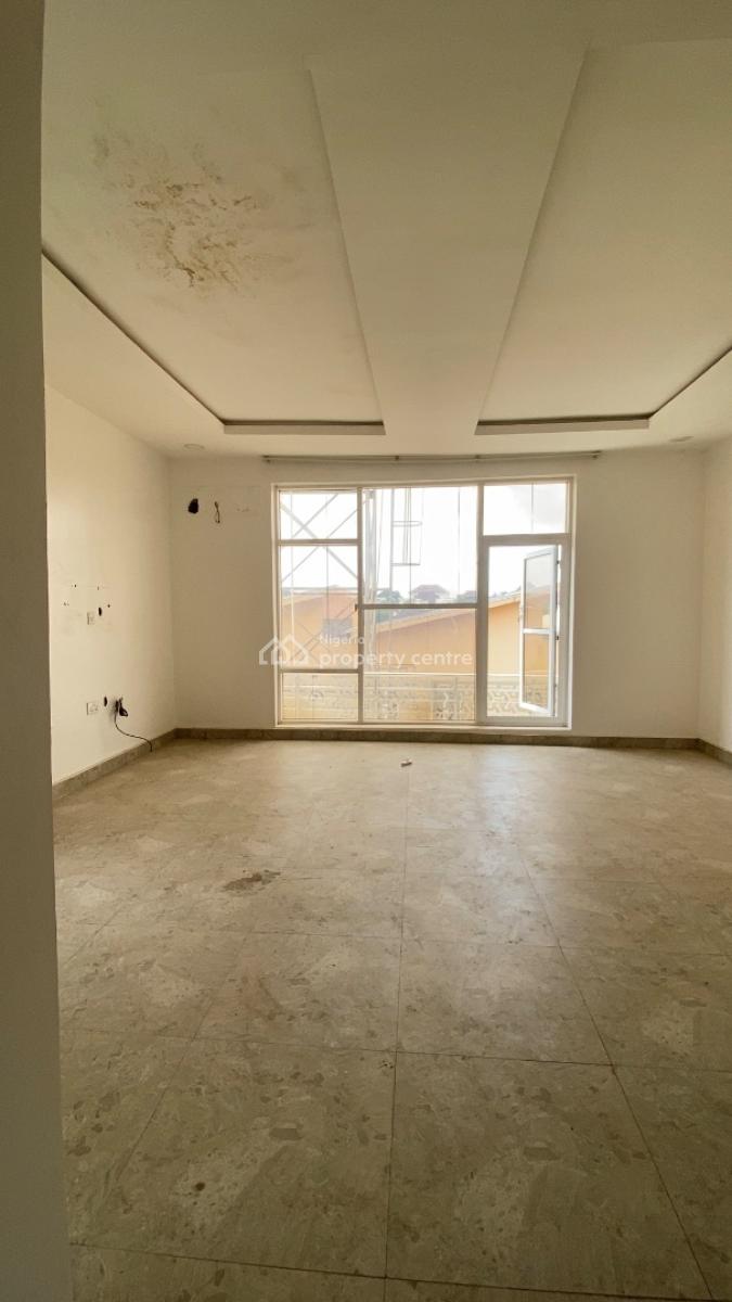 Spacious 4 Bedroom Terrace Duplex + Bq, Guzape District, Abuja, Terraced Duplex for Sale