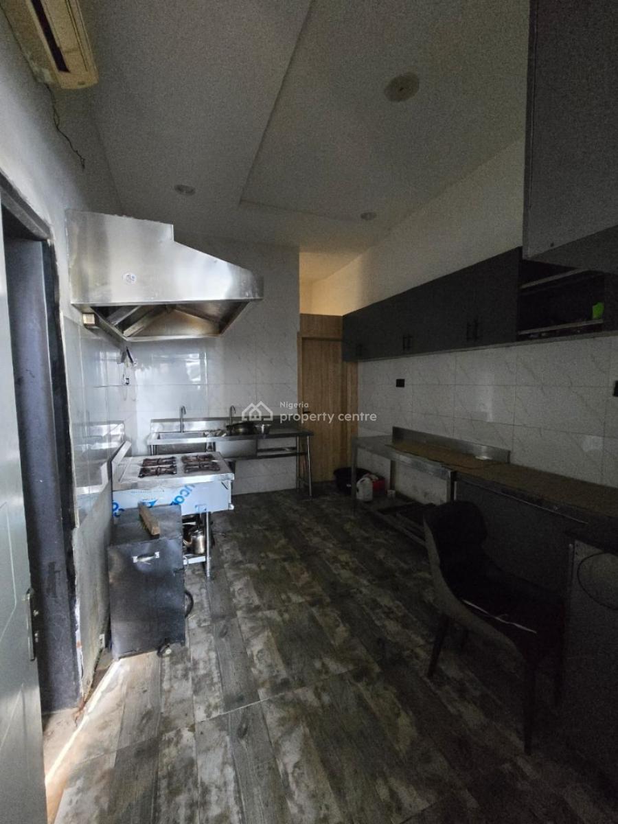 120sqmts Commercial Office Space on Ground Floor, Lekki Phase 1, Lekki, Lagos, Commercial Property for Rent