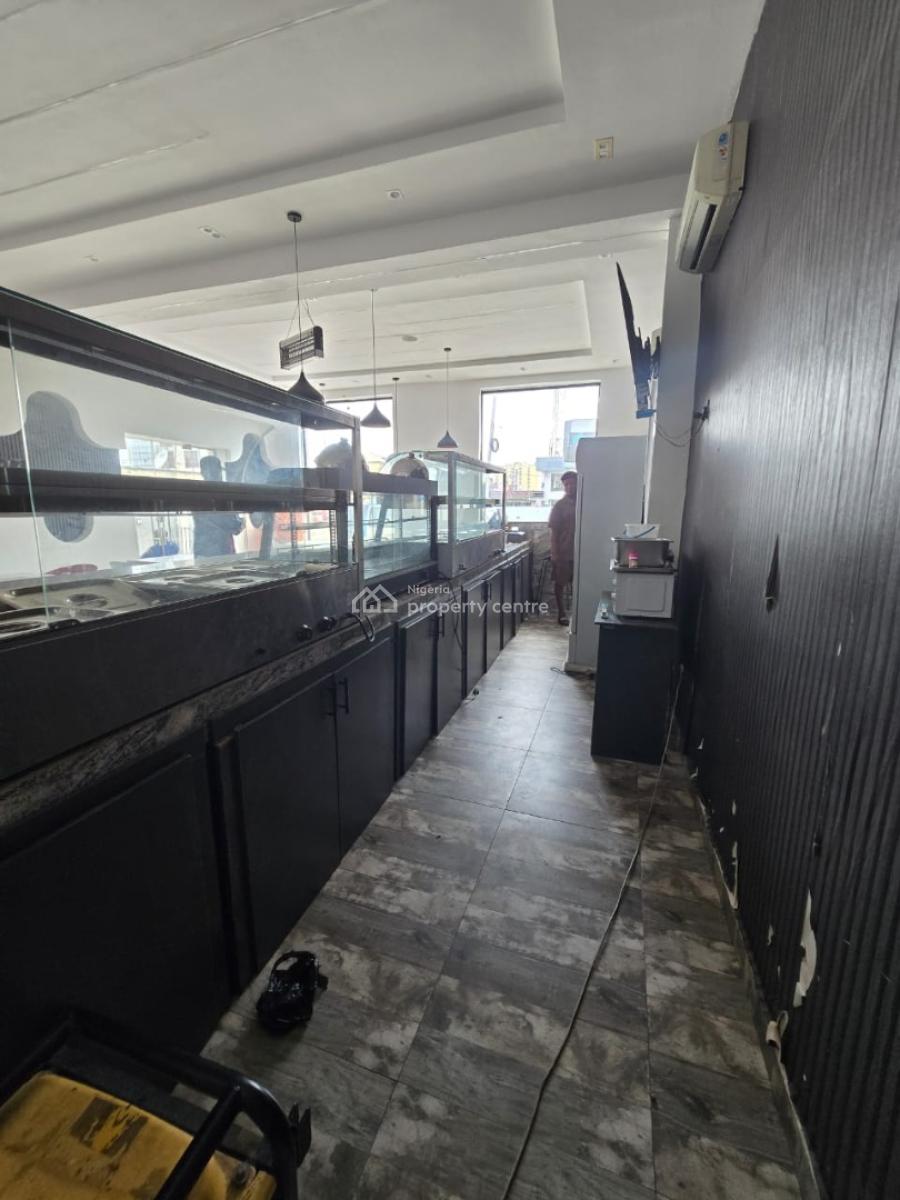 120sqmts Commercial Office Space on Ground Floor, Lekki Phase 1, Lekki, Lagos, Commercial Property for Rent