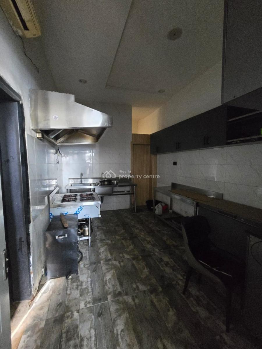 120sqmts Commercial Office Space on Ground Floor, Lekki Phase 1, Lekki, Lagos, Commercial Property for Rent