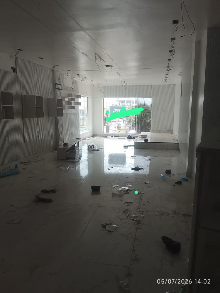 Shop Space in a Very Busy Area with a Toilet, Lekki Phase 1, Lekki Phase 1, Lekki, Lagos, Shop for Rent