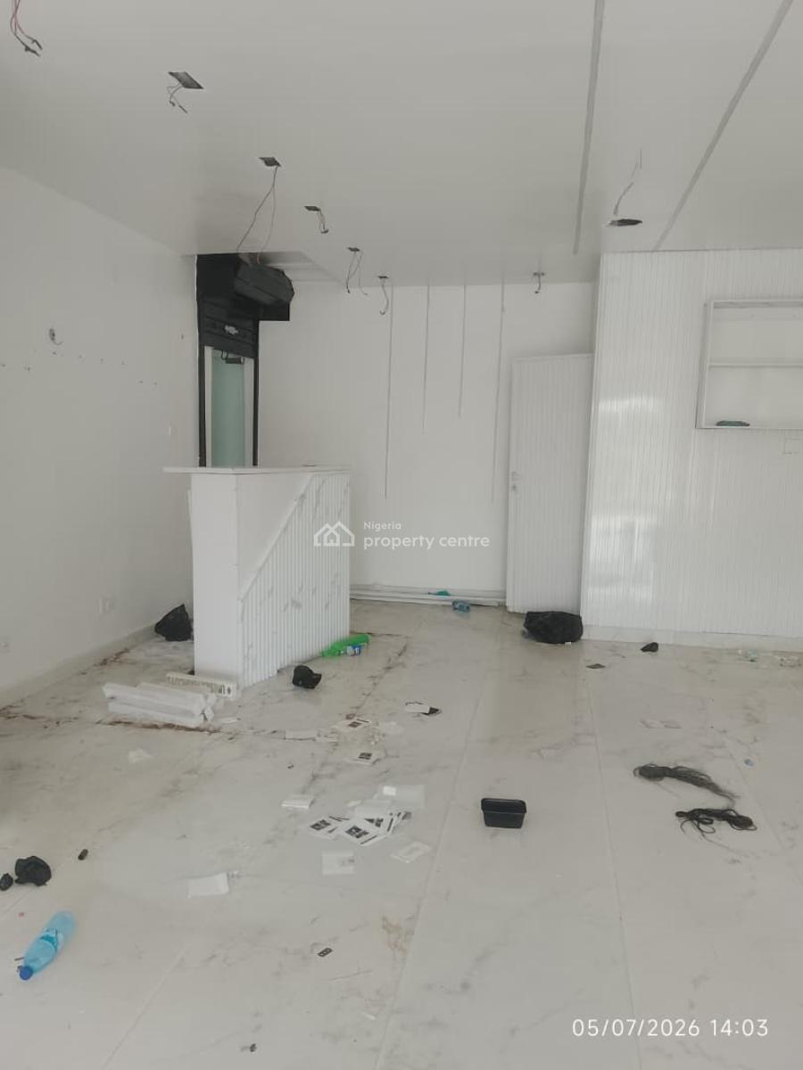 Shop Space in a Very Busy Area with a Toilet, Lekki Phase 1, Lekki Phase 1, Lekki, Lagos, Shop for Rent