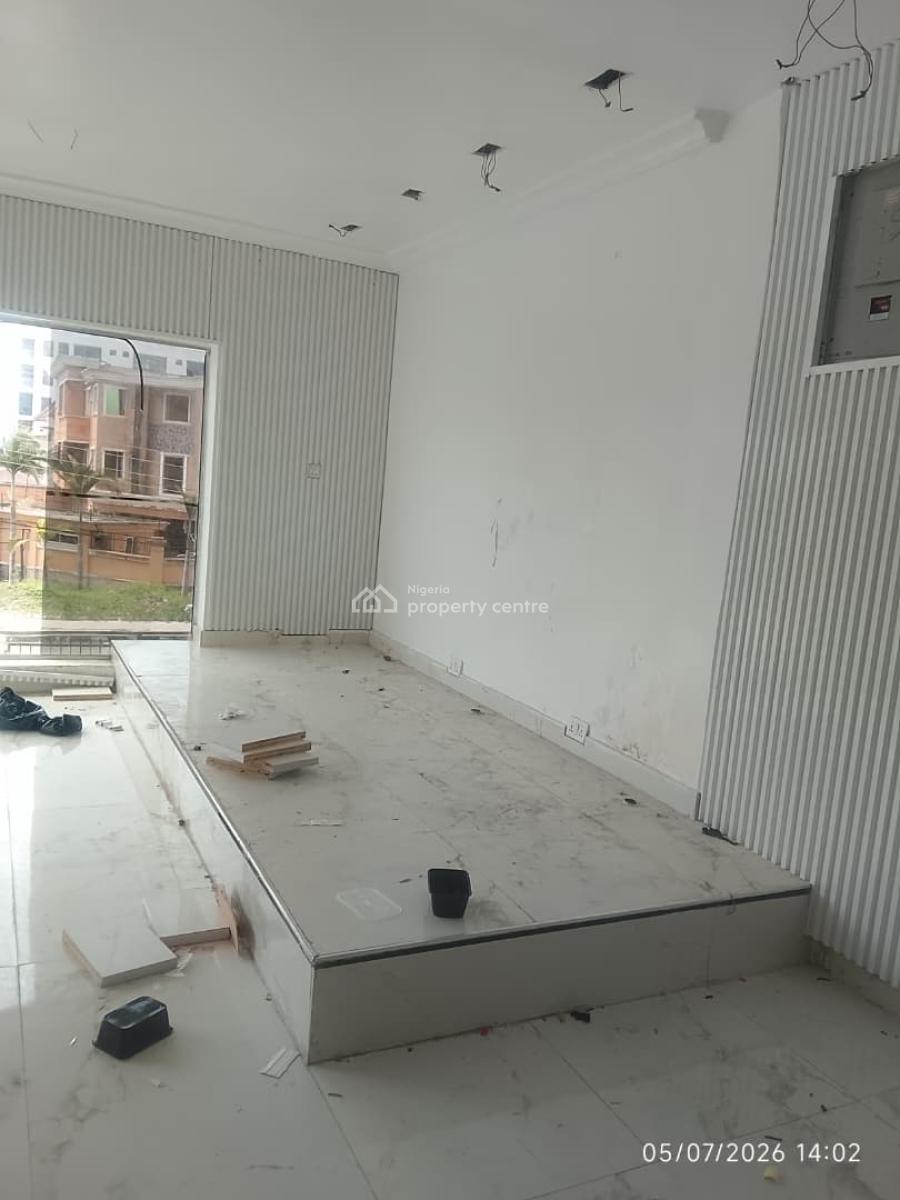 Shop Space in a Very Busy Area with a Toilet, Lekki Phase 1, Lekki Phase 1, Lekki, Lagos, Shop for Rent