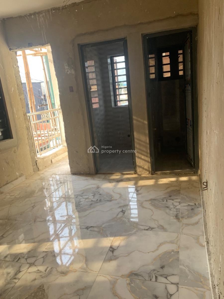 Awesome and Spacious Mini Flat, Off Aborishade Road, Lawanson, Surulere, Lagos, Mini Flat (room and Parlour) for Rent
