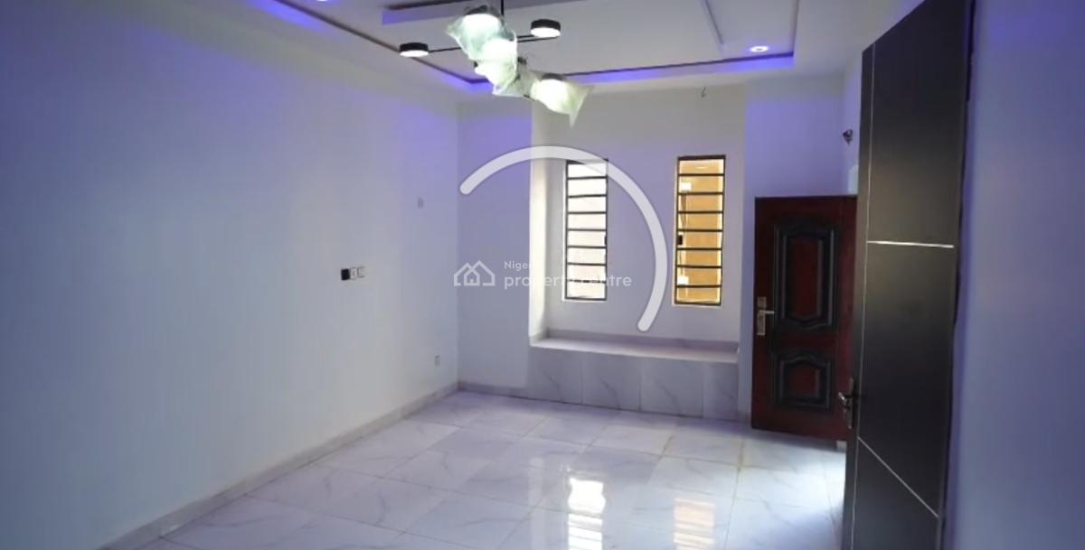 Luxury 2 Bedroom Flats with Lovely Features, Pantheon Drive Estate Off Orchid Lafiaji, Lekki, Lagos, Block of Flats for Sale