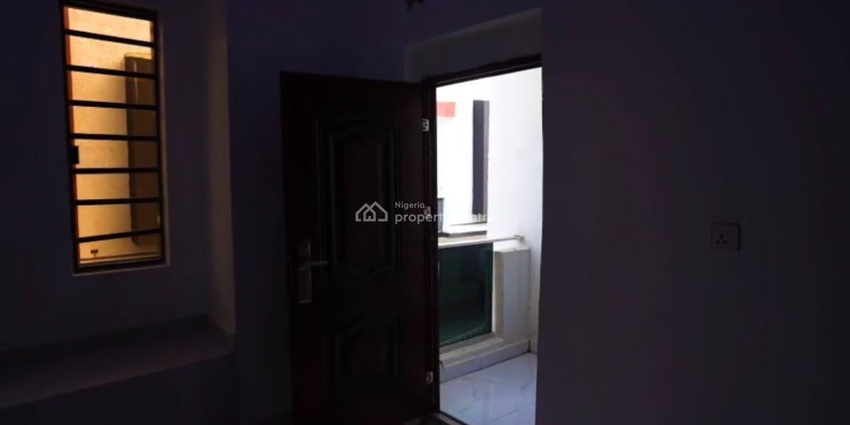 Luxury 2 Bedroom Flats with Lovely Features, Pantheon Drive Estate Off Orchid Lafiaji, Lekki, Lagos, Block of Flats for Sale