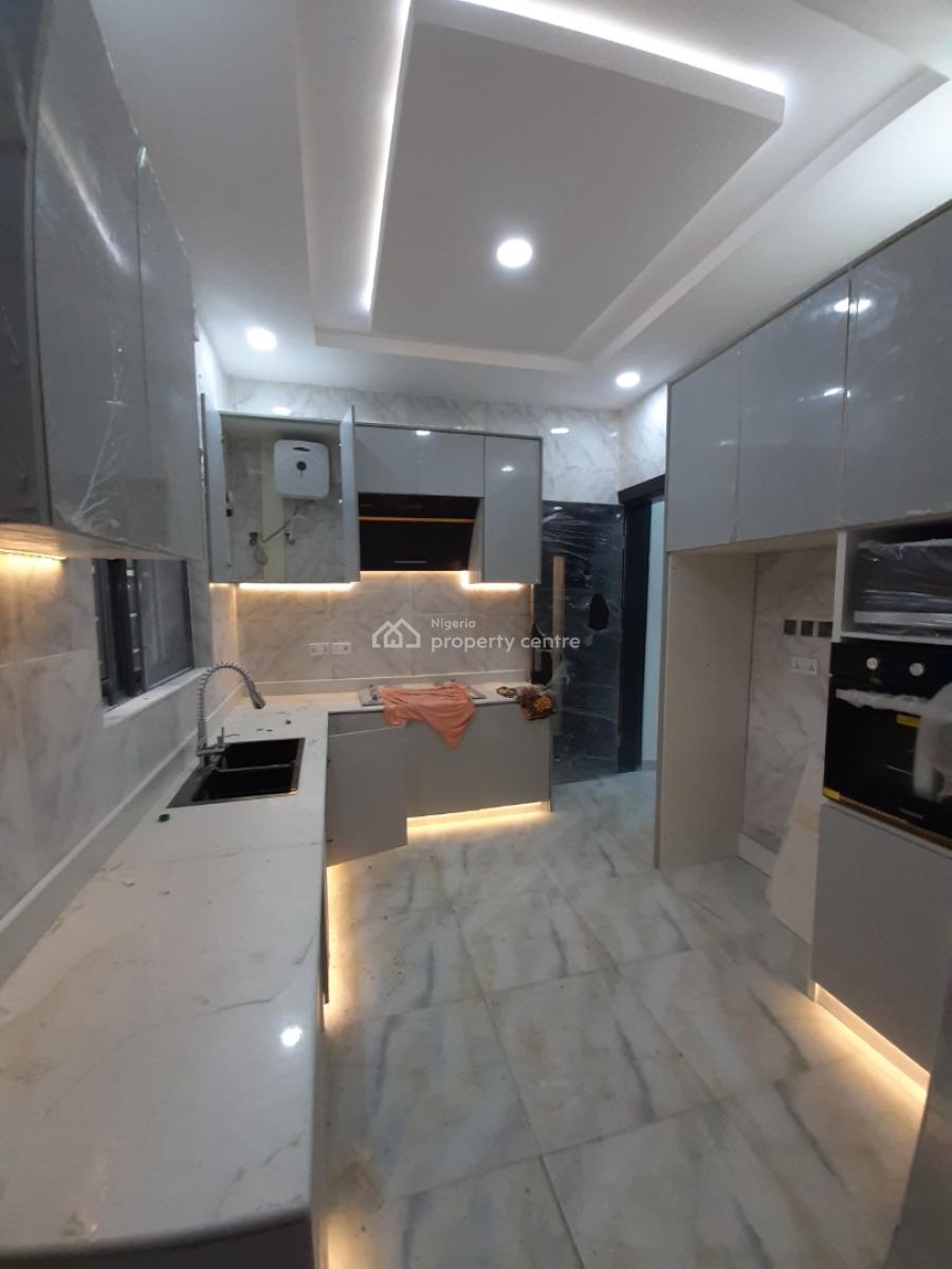 Serviced 4 Bedroom En-suite Townhouse with an Enclosed Fitted Kitchen/, Ikate, Lekki, Lagos, Terraced Duplex for Rent