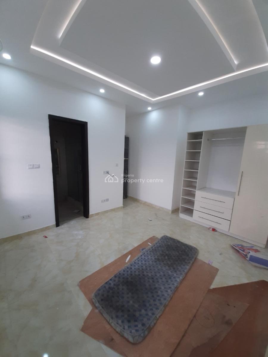 Serviced 4 Bedroom En-suite Townhouse with an Enclosed Fitted Kitchen/, Ikate, Lekki, Lagos, Terraced Duplex for Rent