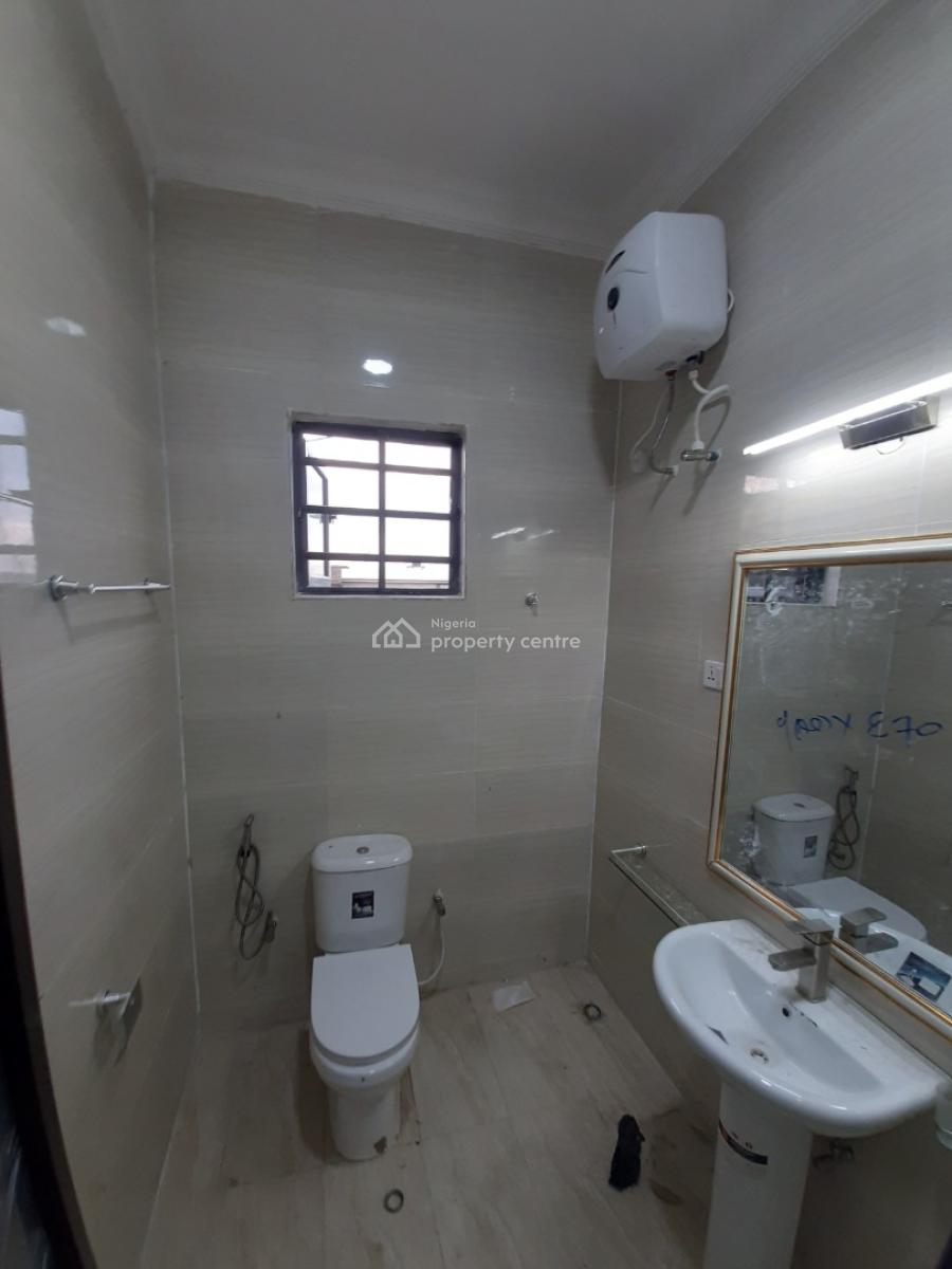 Serviced 4 Bedroom En-suite Townhouse with an Enclosed Fitted Kitchen/, Ikate, Lekki, Lagos, Terraced Duplex for Rent