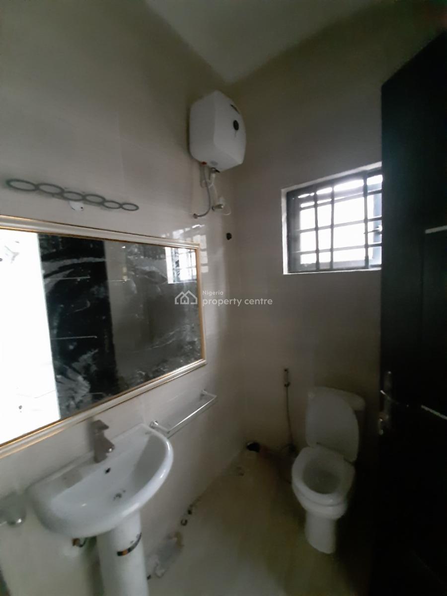 Serviced 4 Bedroom En-suite Townhouse with an Enclosed Fitted Kitchen/, Ikate, Lekki, Lagos, Terraced Duplex for Rent