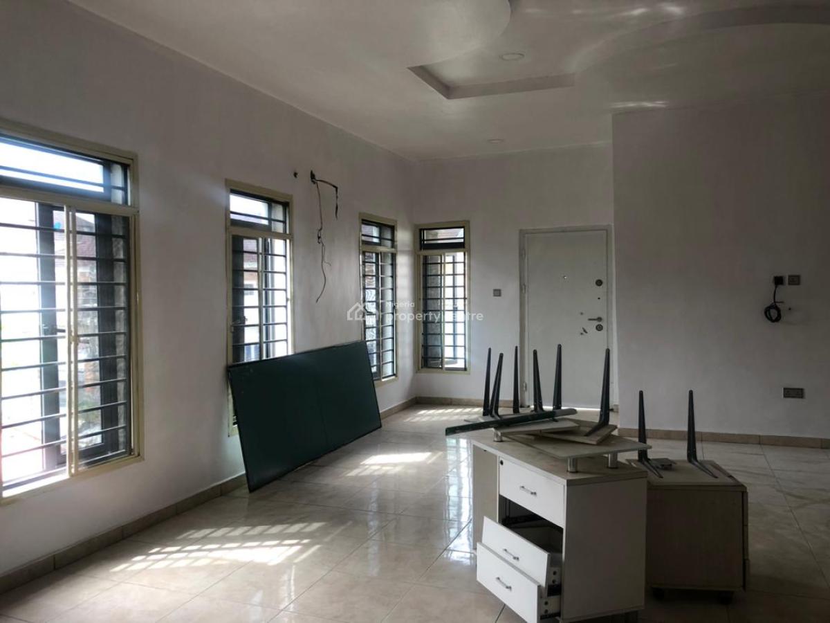 4 Bedroom Semi-detached Duplex with Bq, Osapa, Lekki, Lagos, Semi-detached Duplex for Rent