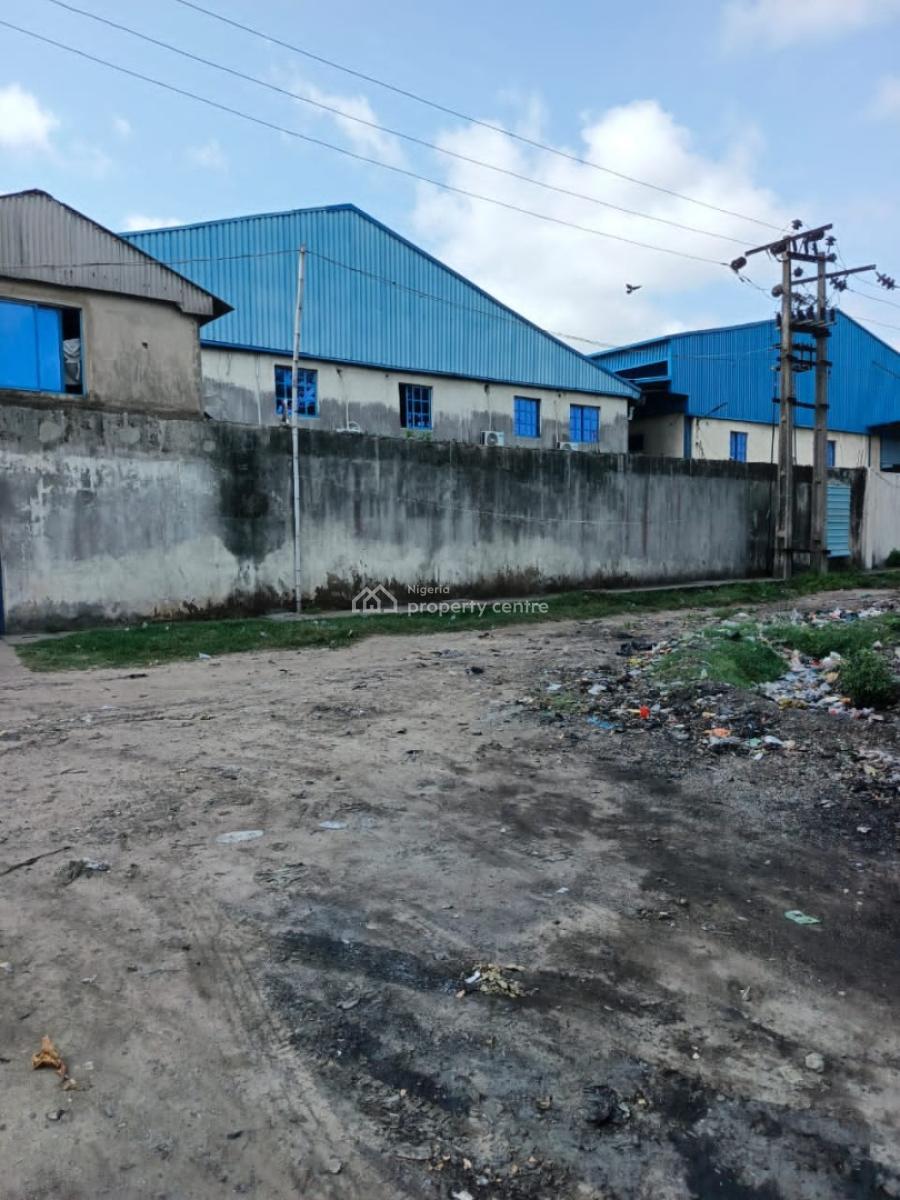 2 Bay Warehouses of 1,300/m2, Trade Fair Express Way, Amuwo Odofin, Lagos, Warehouse for Sale