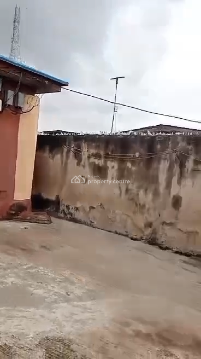 Solidly Built Bungalow with Vacant Possession, Abule Egba, Agege, Lagos, Detached Bungalow for Sale
