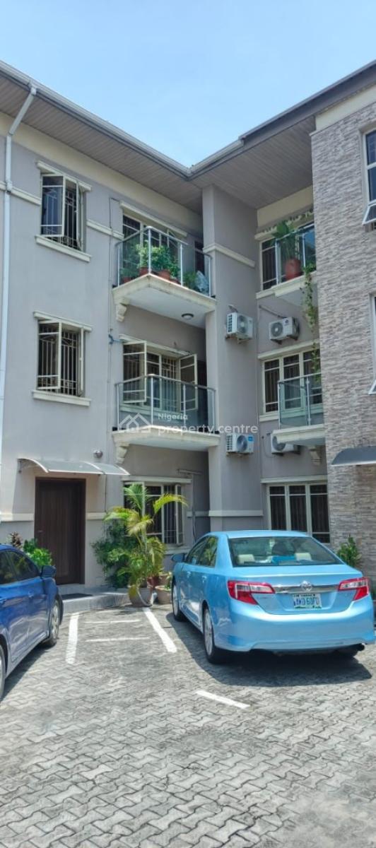 a Well Furnished Four Bedroom Semi Detached House with Bq, Lekki Phase 1, Lekki, Lagos, Flat / Apartment for Rent