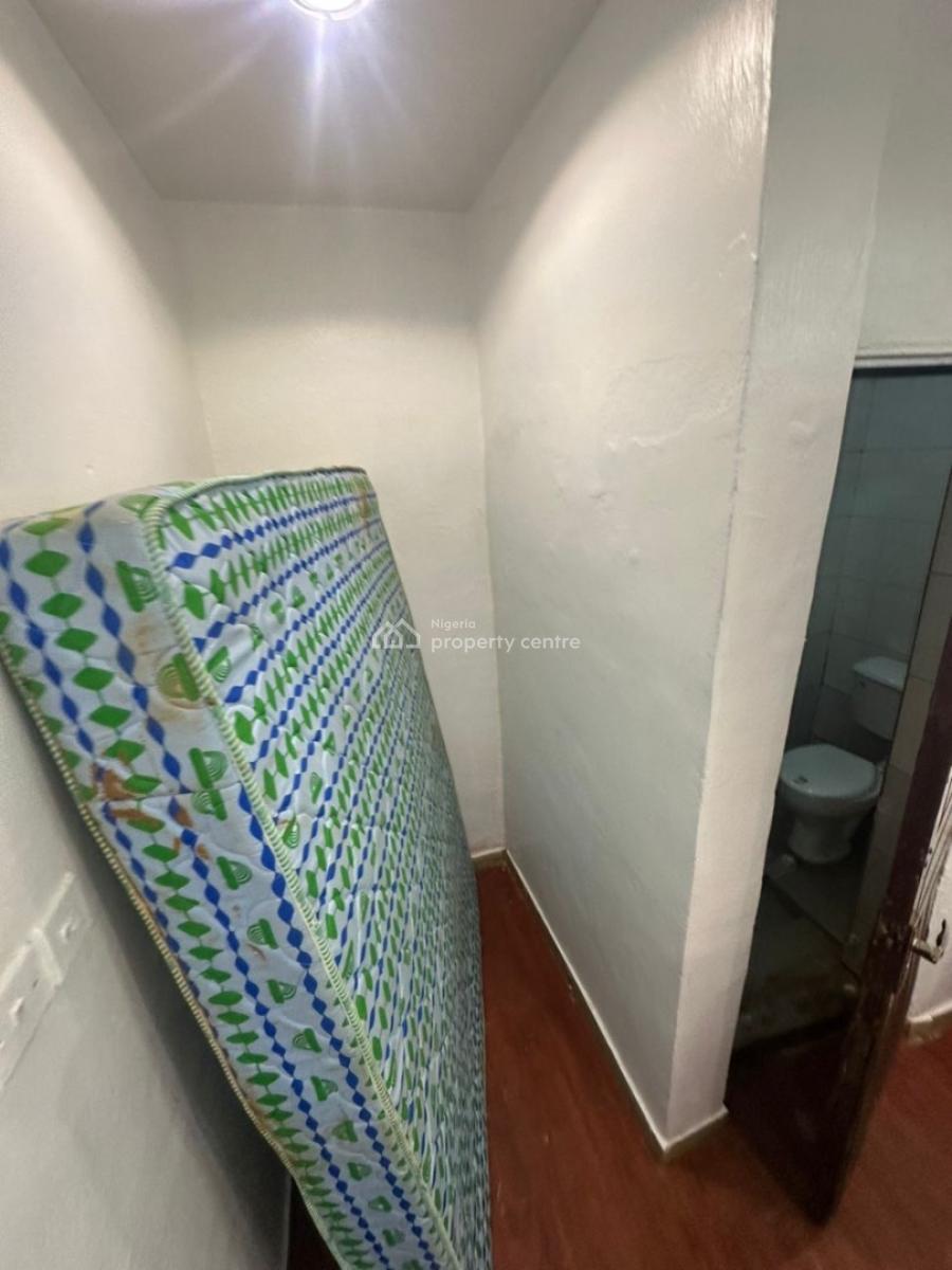 a Sweet Self Contain in a Good Neighborhood, 4th Avenue Gwarinpa, Gwarinpa, Abuja, Self Contain (single Rooms) for Rent