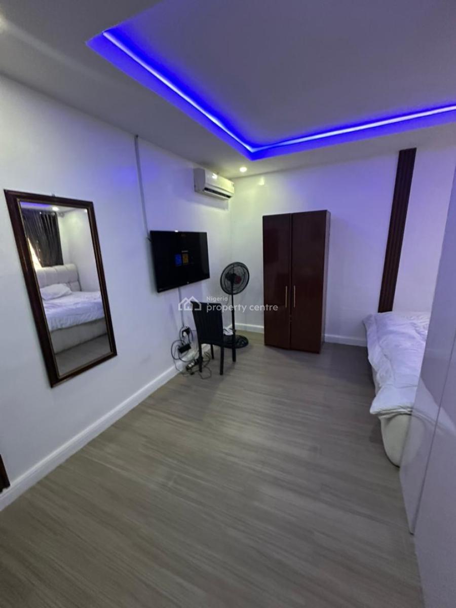 a Beautiful Self Contain in a Good Environment, 1st Avenue Gwarinpa, Gwarinpa, Abuja, Self Contain (single Rooms) Short Let