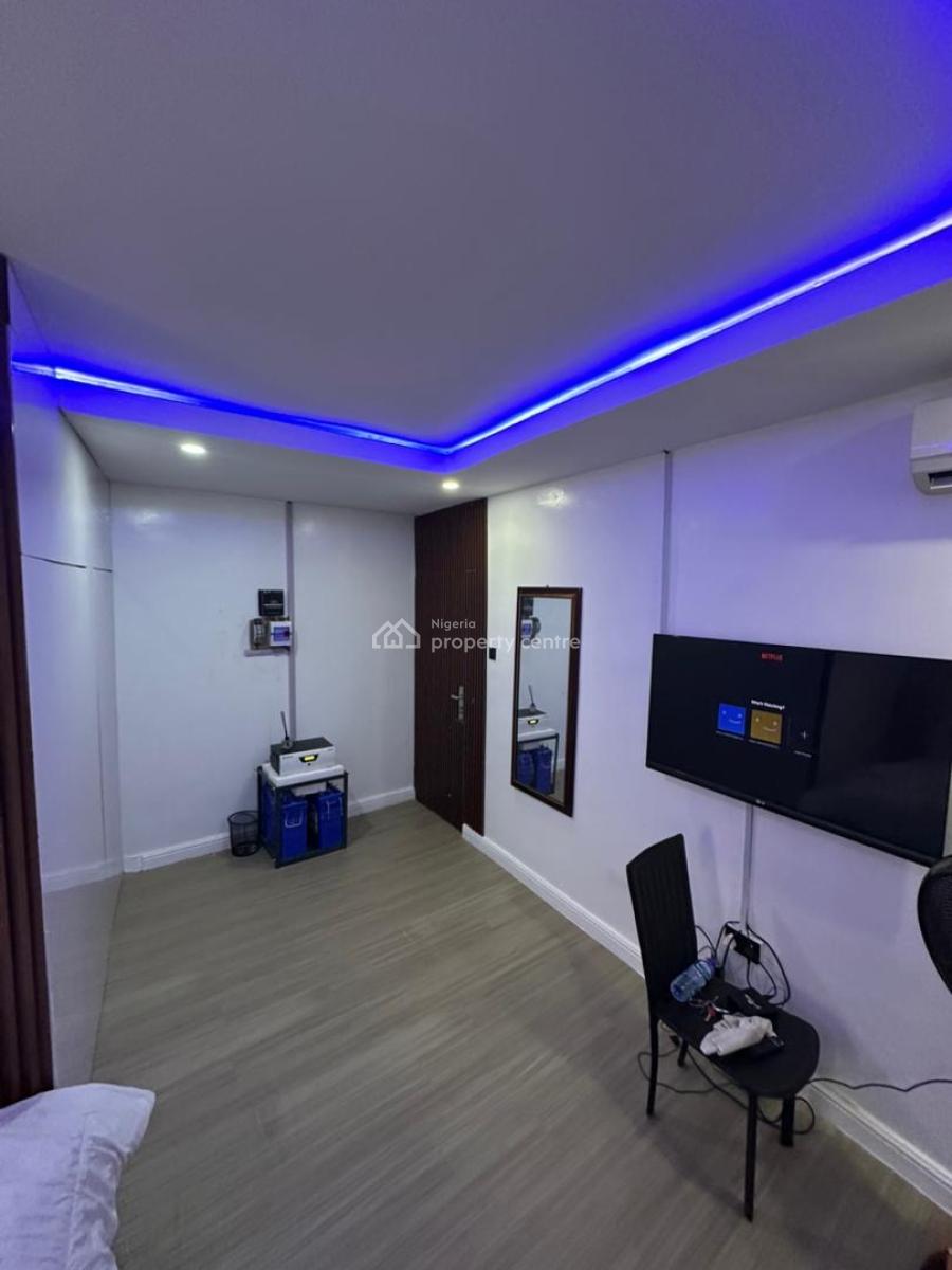 a Beautiful Self Contain in a Good Environment, 1st Avenue Gwarinpa, Gwarinpa, Abuja, Self Contain (single Rooms) Short Let