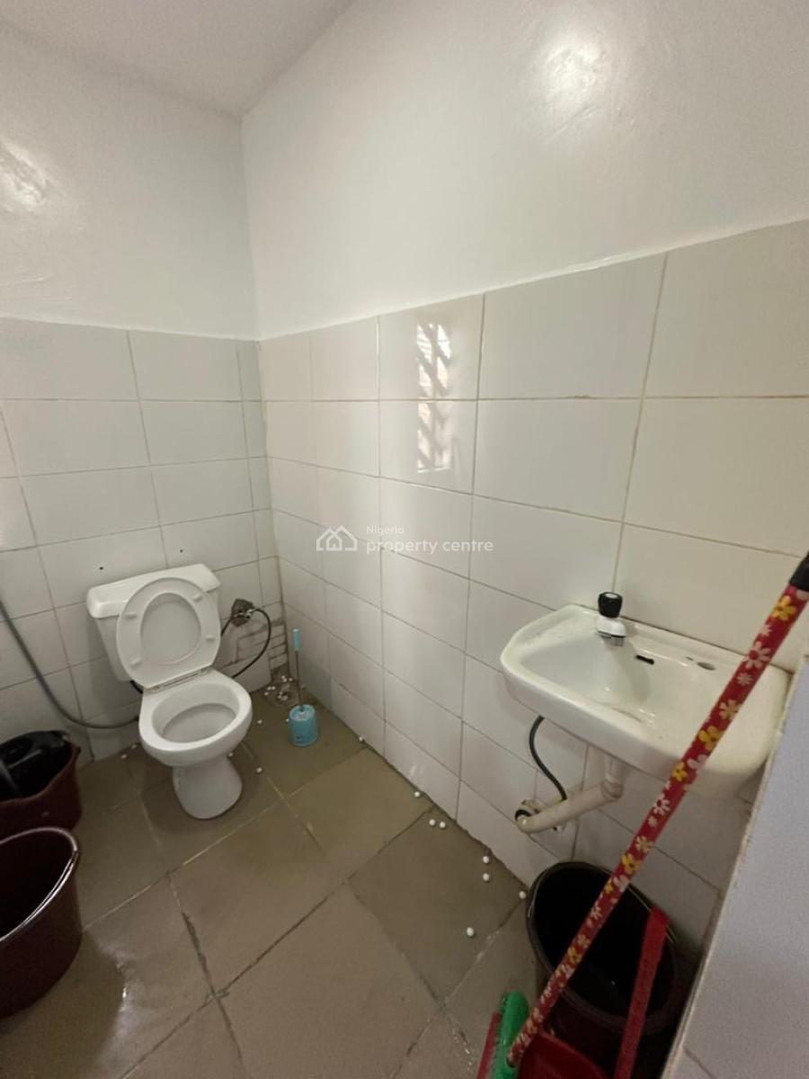 a Beautiful Self Contain in a Good Environment, 1st Avenue Gwarinpa, Gwarinpa, Abuja, Self Contain (single Rooms) Short Let