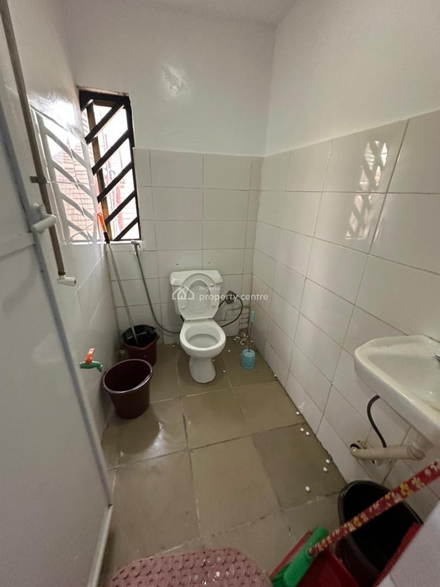 a Beautiful Self Contain in a Good Environment, 1st Avenue Gwarinpa, Gwarinpa, Abuja, Self Contain (single Rooms) Short Let