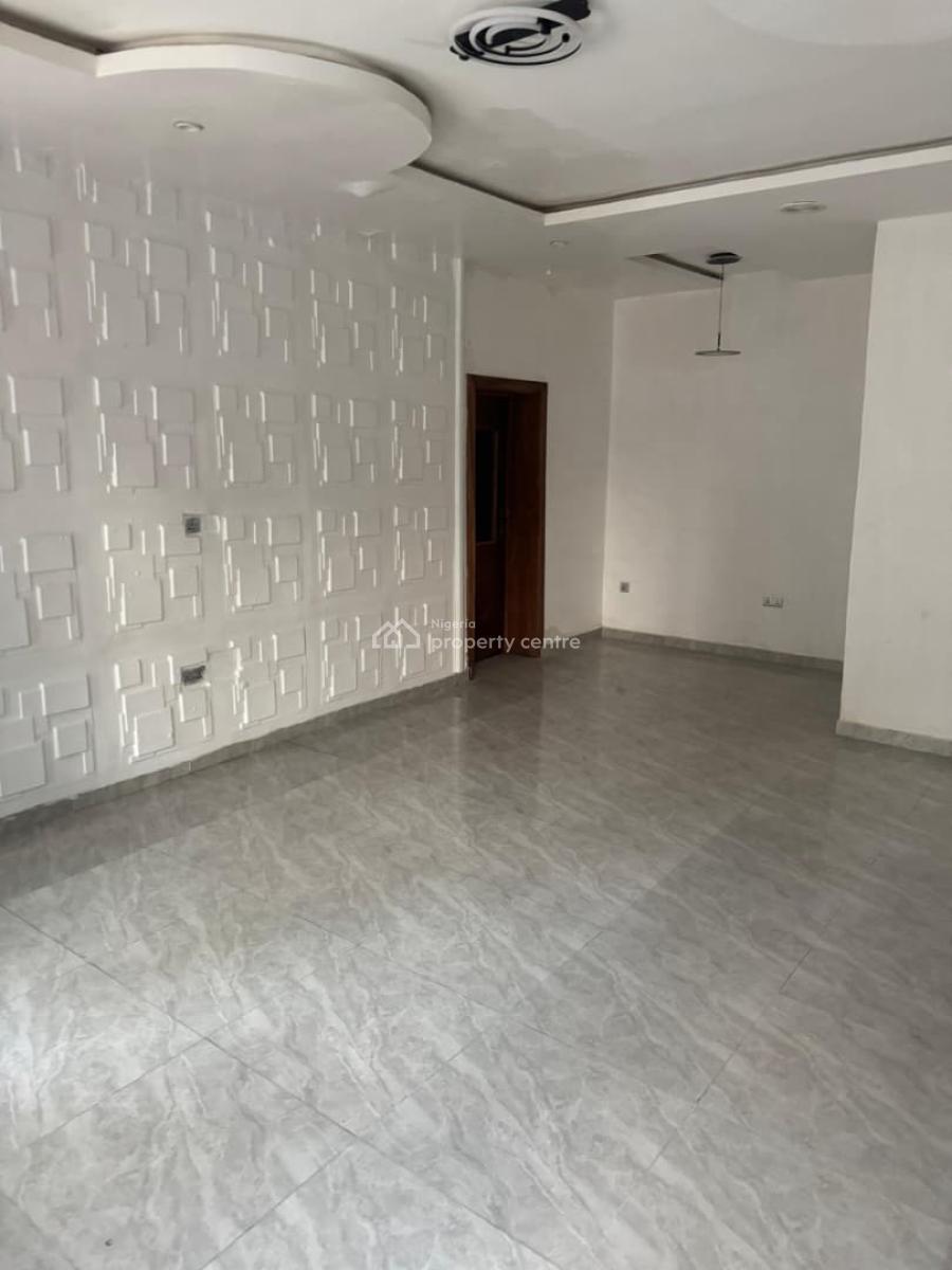 Luxury and Well Maintained 4 Units of 3 Bedrooms Apartments, Lekki Phase 1 Right Hand Side, Lekki, Lagos, Flat / Apartment for Rent