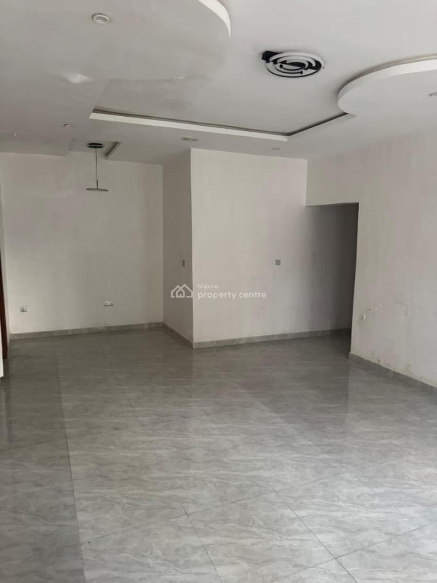 Luxury and Well Maintained 4 Units of 3 Bedrooms Apartments, Lekki Phase 1 Right Hand Side, Lekki, Lagos, Flat / Apartment for Rent