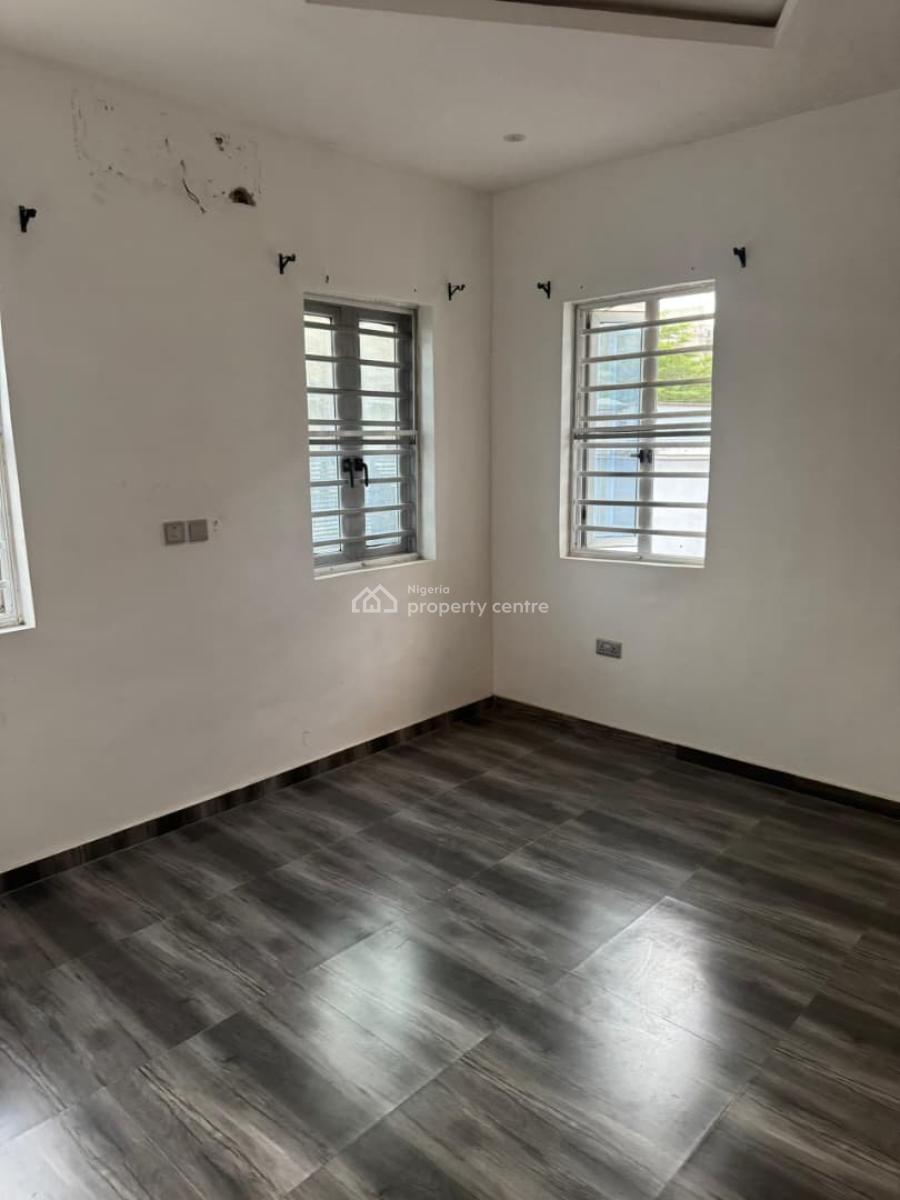 Luxury and Well Maintained 4 Units of 3 Bedrooms Apartments, Lekki Phase 1 Right Hand Side, Lekki, Lagos, Flat / Apartment for Rent