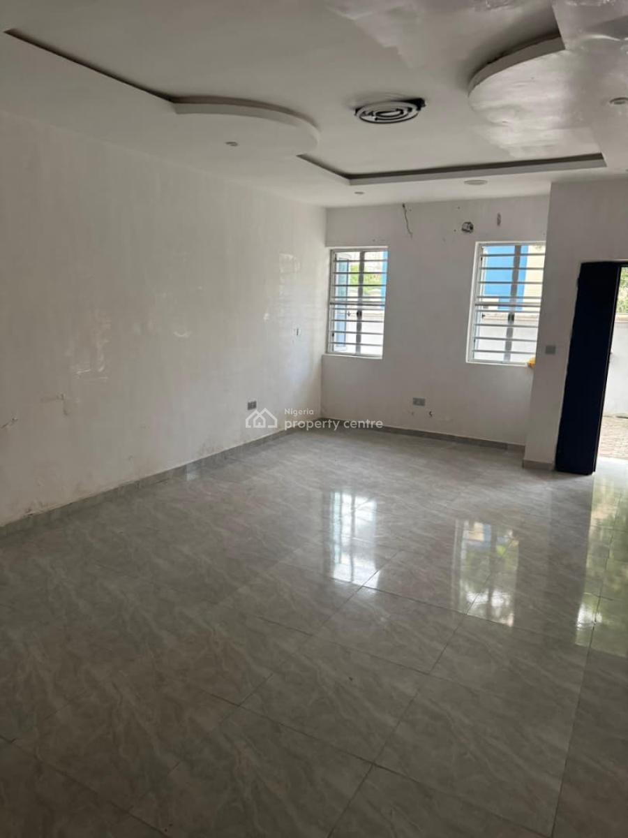 Luxury and Well Maintained 4 Units of 3 Bedrooms Apartments, Lekki Phase 1 Right Hand Side, Lekki, Lagos, Flat / Apartment for Rent