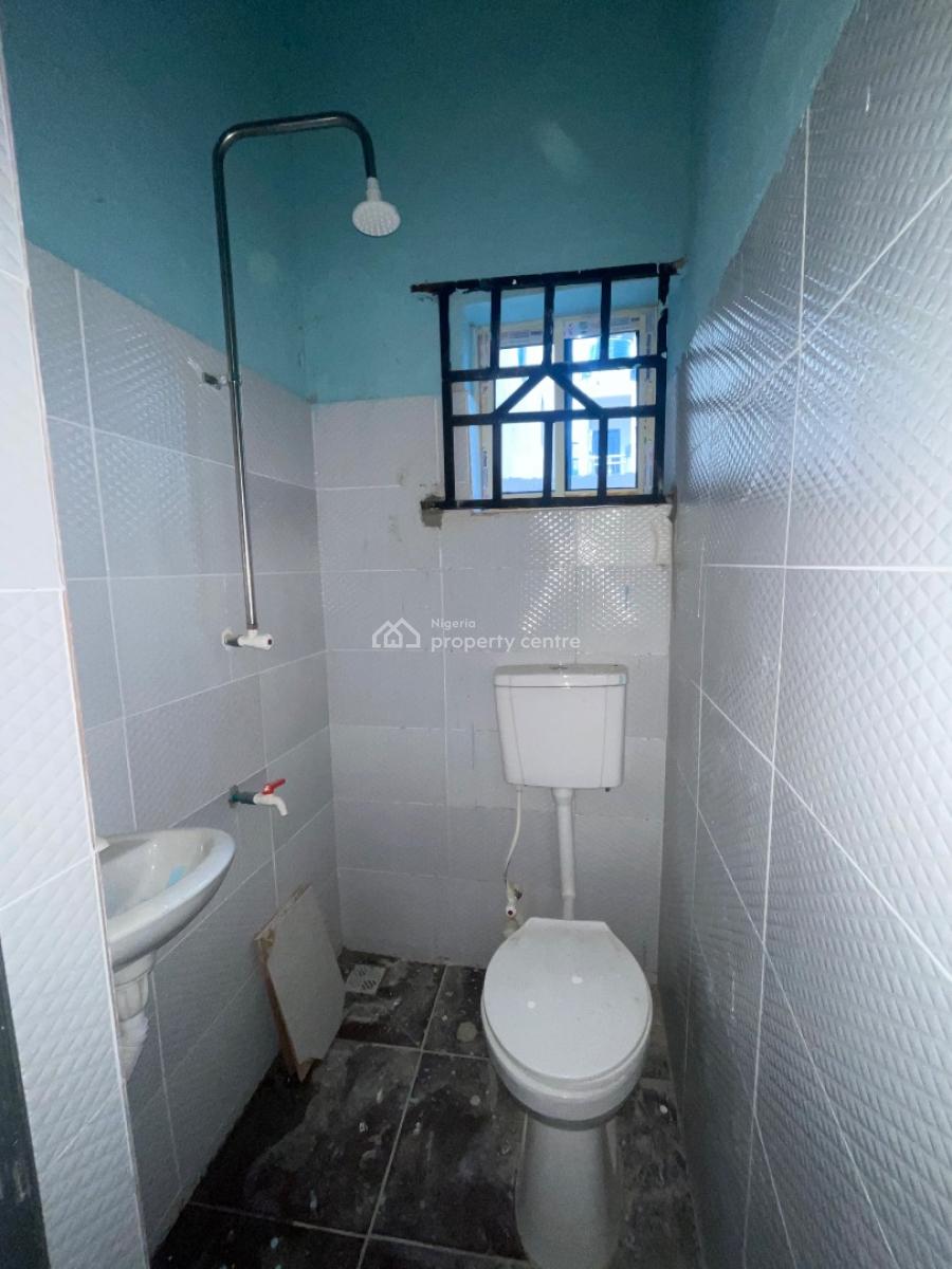a Spacious Room Self Contained, Along Mobil Road Ilaje Ajah, Lekki, Lagos, Self Contain (single Rooms) for Rent