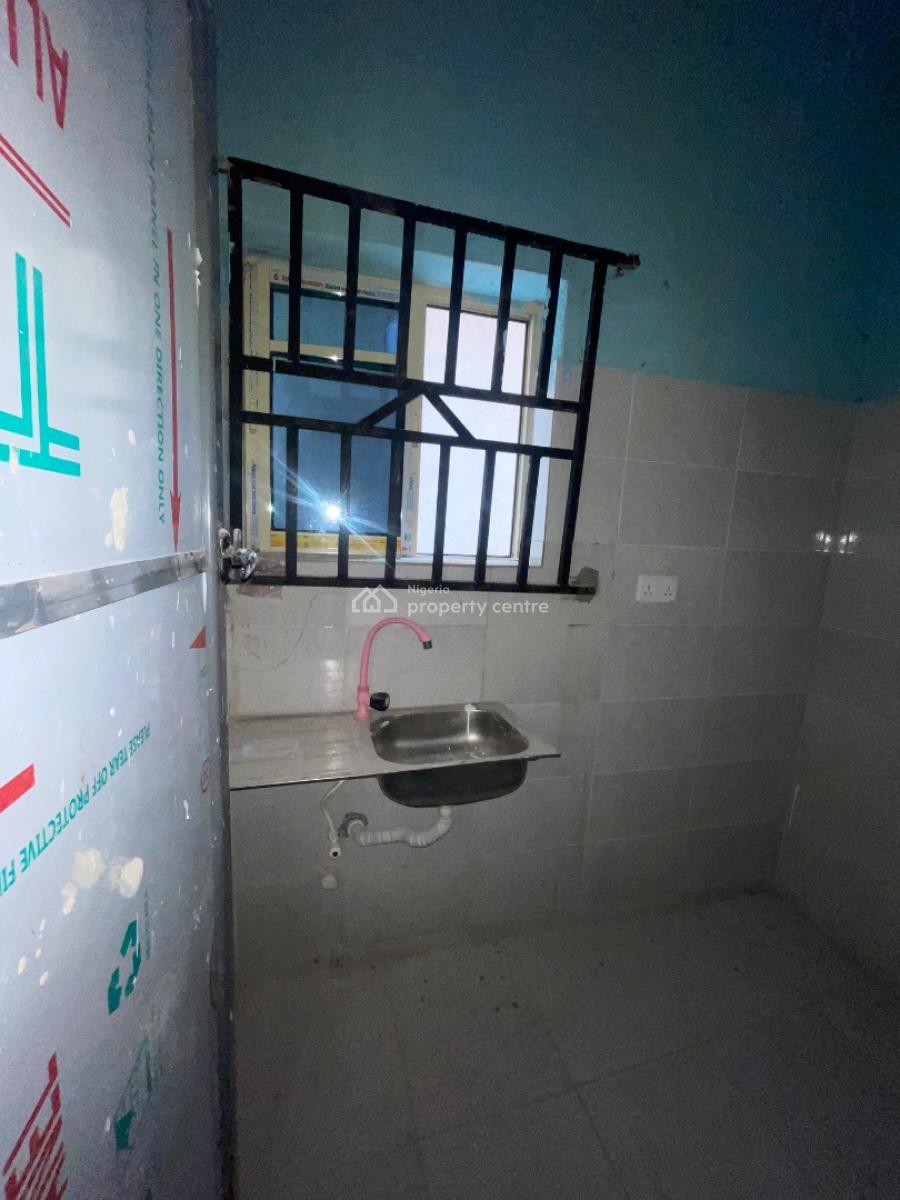 a Spacious Room Self Contained, Along Mobil Road Ilaje Ajah, Lekki, Lagos, Self Contain (single Rooms) for Rent