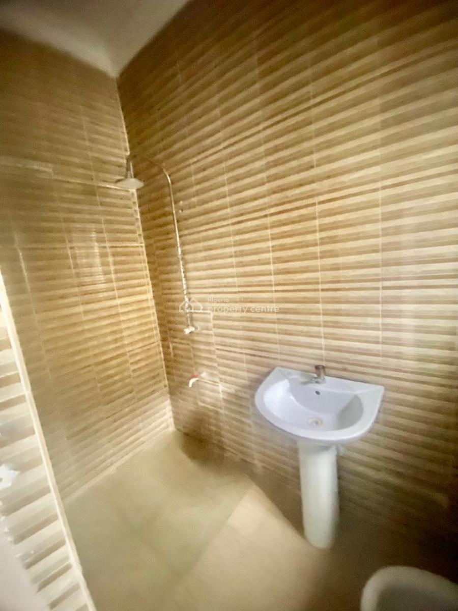 Tastefully Finished 3 Bedroom Flat, Atlantic View Estate By Alpha Beach Road New Road Chevron, Lekki Phase 2, Lekki, Lagos, Flat / Apartment for Rent