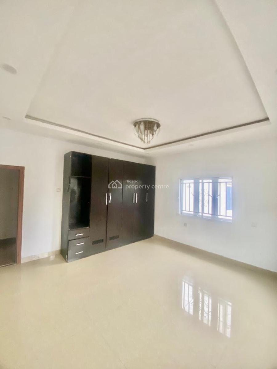 Tastefully Finished 3 Bedroom Flat, Atlantic View Estate By Alpha Beach Road New Road Chevron, Lekki Phase 2, Lekki, Lagos, Flat / Apartment for Rent