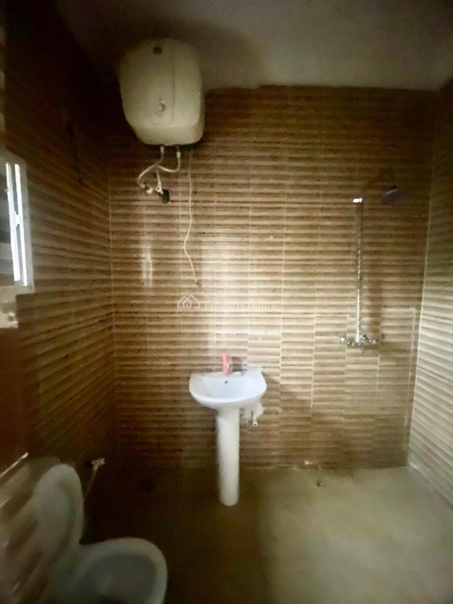 Tastefully Finished 3 Bedroom Flat, Atlantic View Estate By Alpha Beach Road New Road Chevron, Lekki Phase 2, Lekki, Lagos, Flat / Apartment for Rent