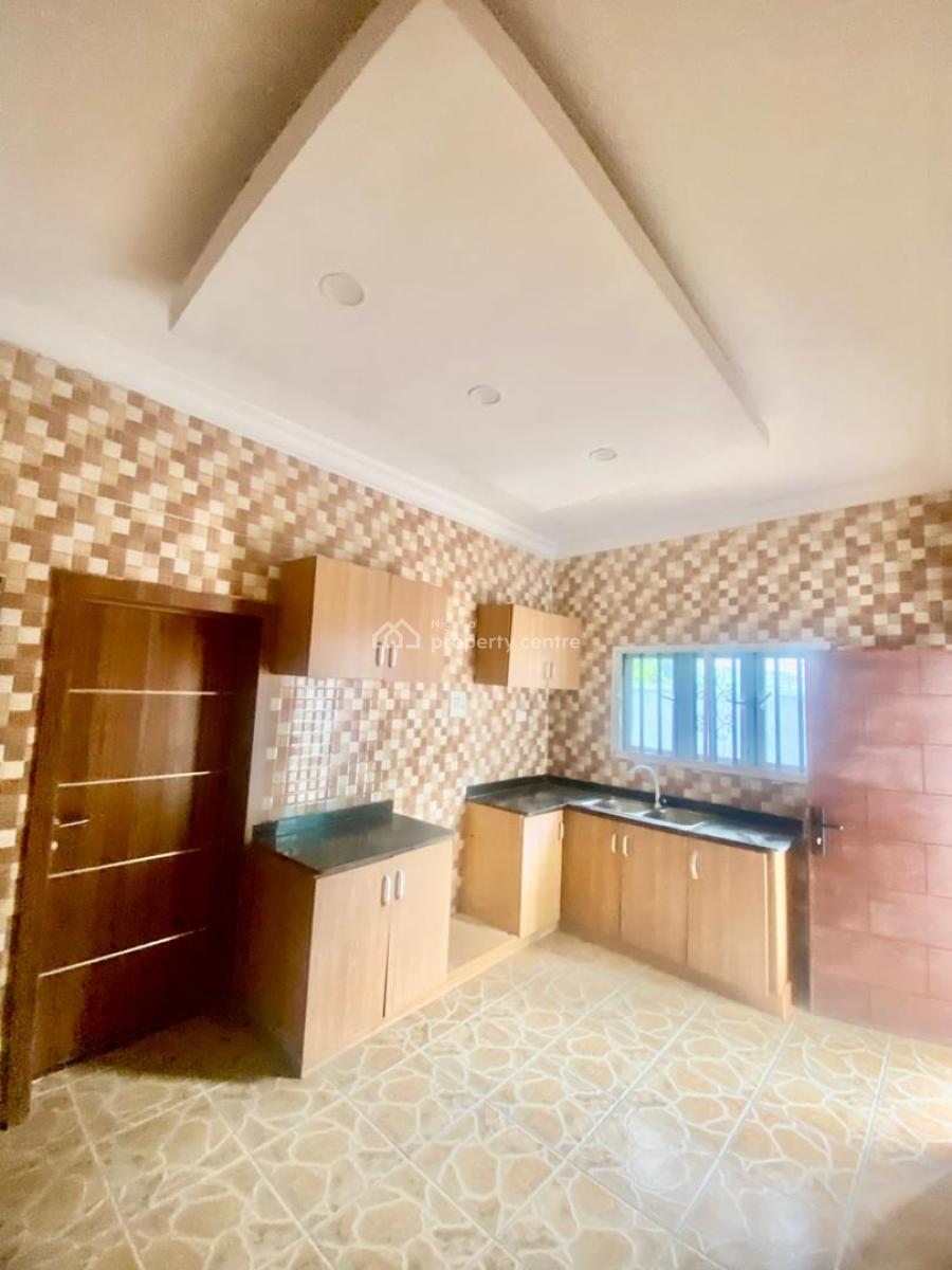 Tastefully Finished 3 Bedroom Flat, Atlantic View Estate By Alpha Beach Road New Road Chevron, Lekki Phase 2, Lekki, Lagos, Flat / Apartment for Rent