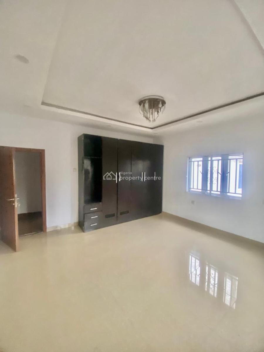 Tastefully Finished 3 Bedroom Flat, Atlantic View Estate By Alpha Beach Road New Road Chevron, Lekki Phase 2, Lekki, Lagos, Flat / Apartment for Rent
