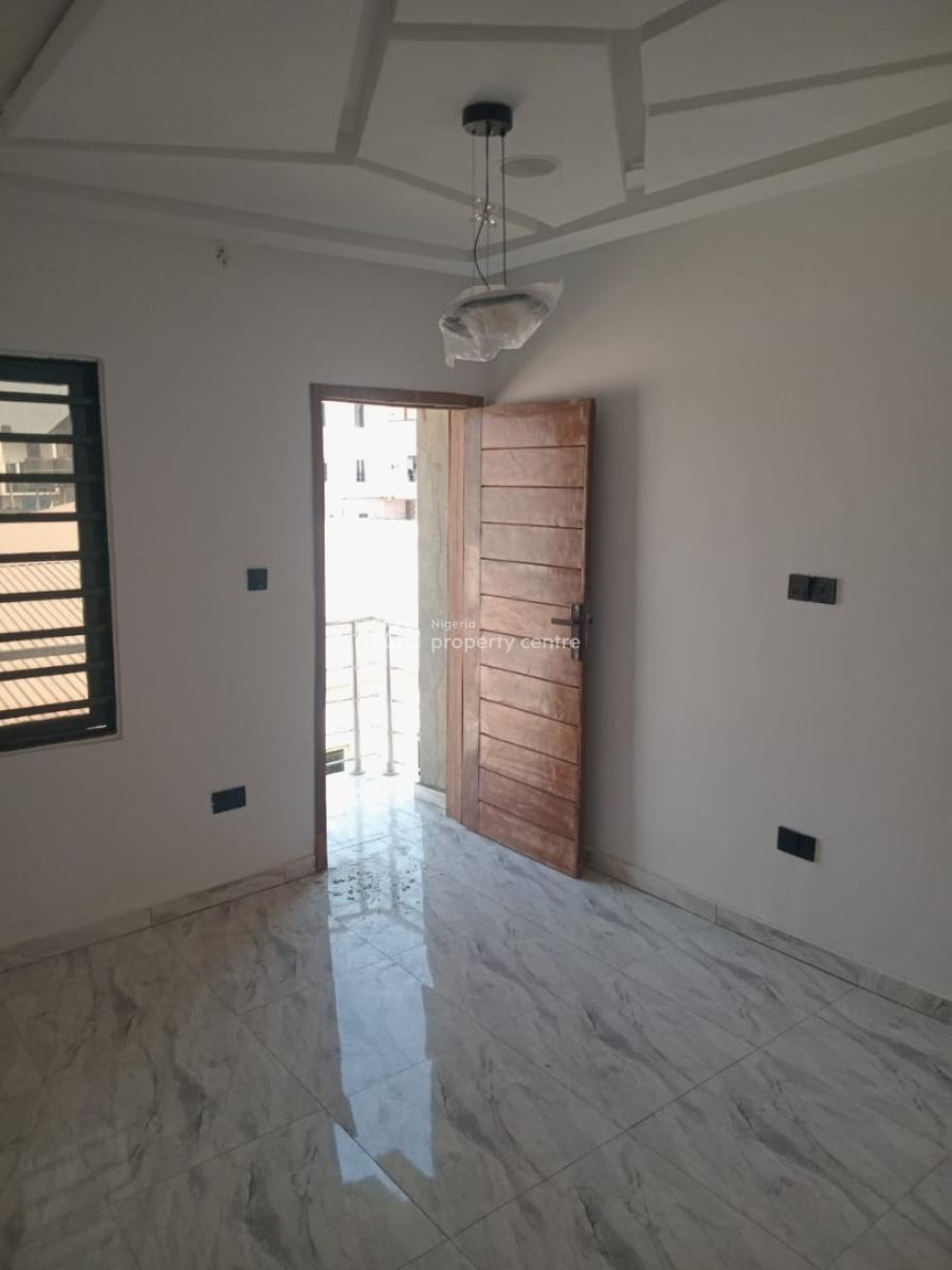 4-bedroom  Semi-detached Duplex in a Secured Estate in Agungi, Agungi, Lekki, Lagos, Semi-detached Duplex for Sale