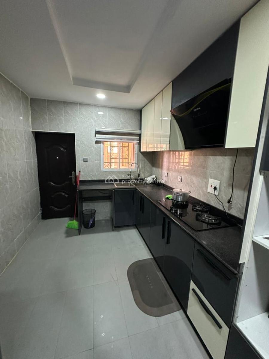 a Clean Fully Furnished 2 Bedroom Apartment in a Beautiful Environment, Fha Estate Guzape, Guzape District, Abuja, Flat / Apartment for Rent