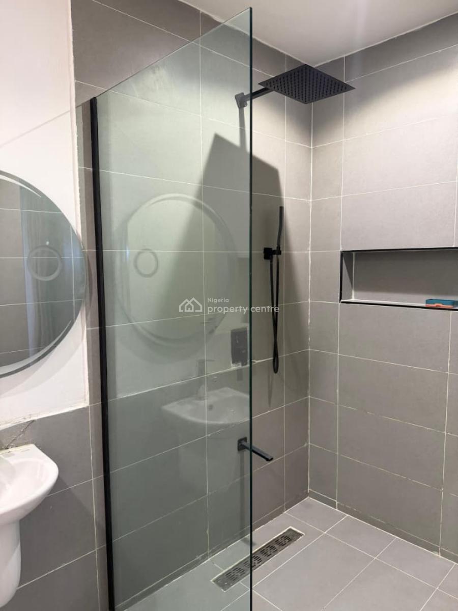 2 Bedroom Apartment with Movable Tv, Ps5, Bathtub and Balcony, Lekki Phase 1, Lekki, Lagos, Flat / Apartment Short Let