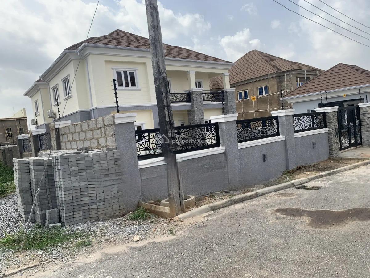Luxury 5 Bedroom Duplex with Excellent Facilities, Lugbe District. Abuja - Nigeria., Sabon Lugbe, Lugbe District, Abuja, Detached Duplex for Sale