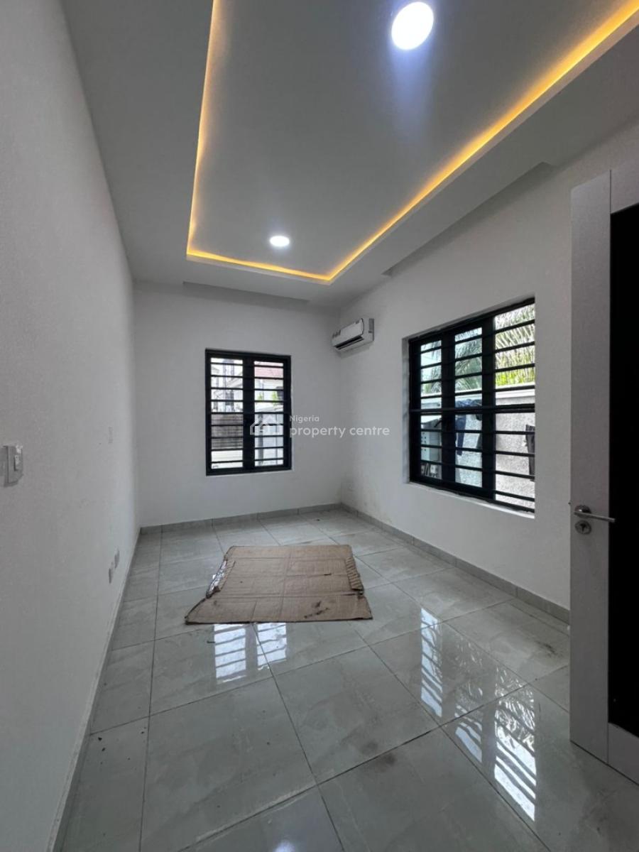 Elegant 4 Bedroom Semi Detached Duplex with Bq in a Secure Estate, Lekki Phase 1, Lekki, Lagos, Semi-detached Duplex for Sale