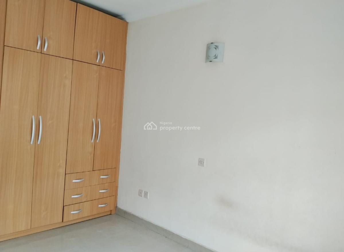 Serviced 4-bedroom Terrace + Boys Quarters, Romay Garden Estate Opp Nicon Town, Ilasan, Lekki, Lagos, Terraced Duplex for Rent
