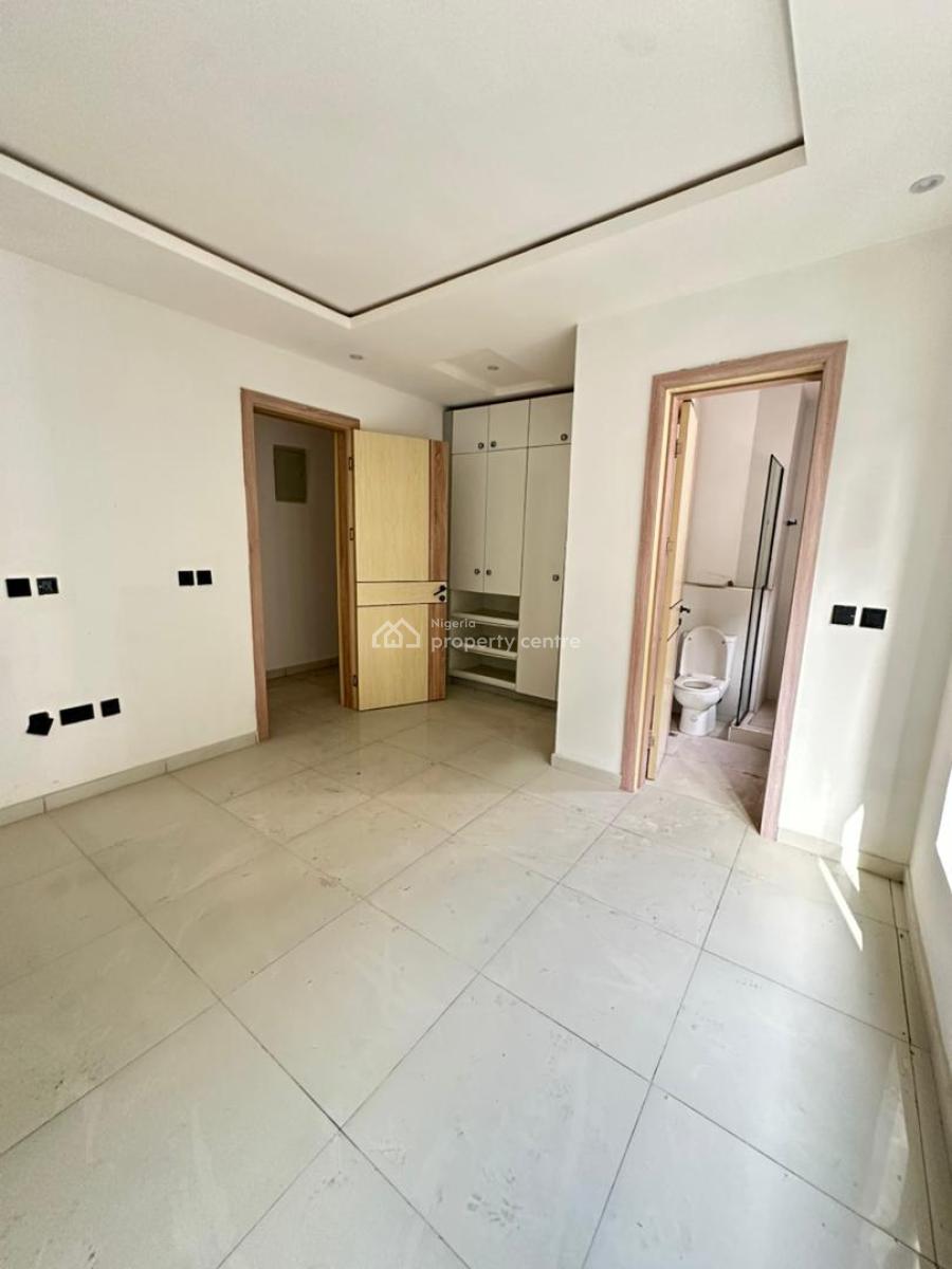 Luxury 3 Bedroom Apartment with a Room Bq, Lekki Phase 1, Lekki, Lagos, Flat / Apartment for Sale