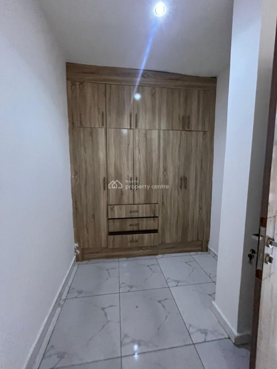 4 Bedroom Terrace Duplex and a Bq, Guzape District, Abuja, Terraced Duplex for Rent