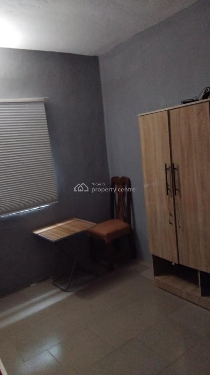 Spacious Private En-suite Room in a Quiet 2-bed Flat - Direct Owner, Badore, Ajah, Lagos, Flat / Apartment for Rent