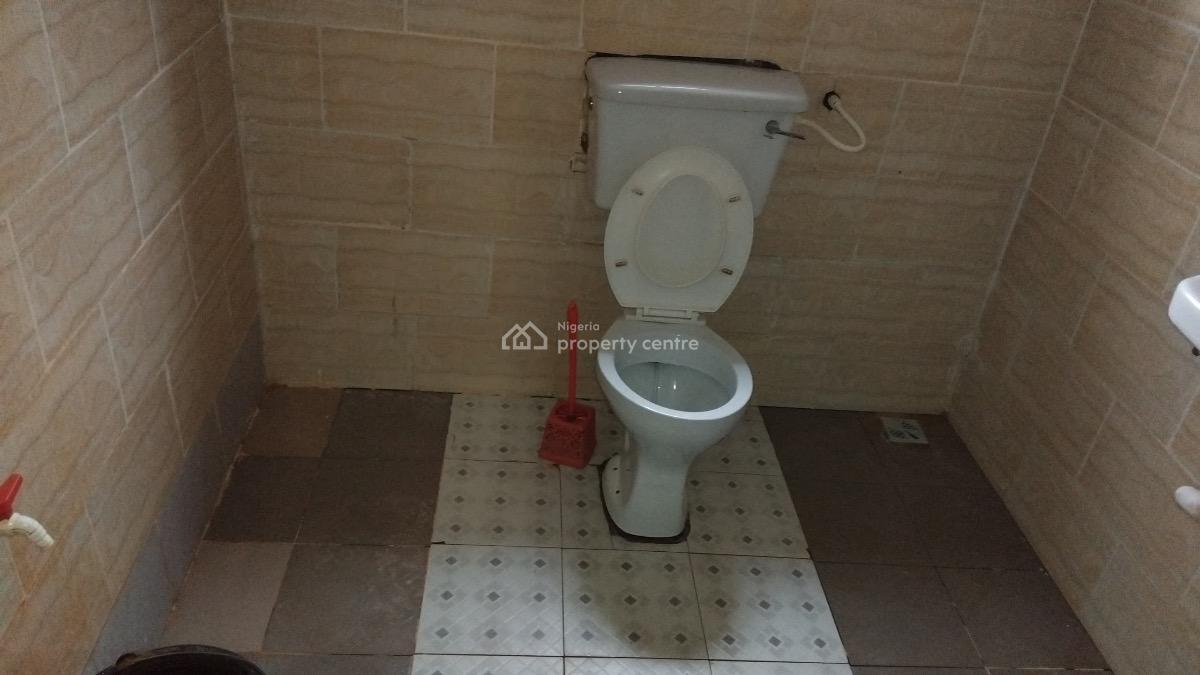 Spacious Private En-suite Room in a Quiet 2-bed Flat - Direct Owner, Badore, Ajah, Lagos, Flat / Apartment for Rent