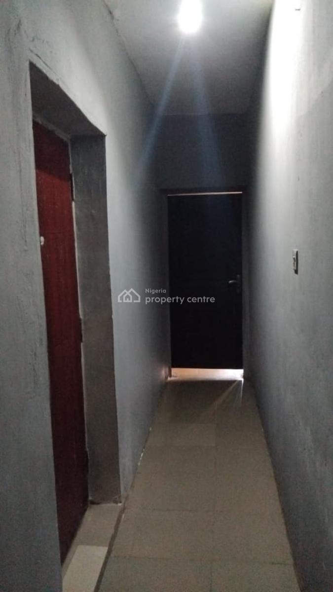 Spacious Private En-suite Room in a Quiet 2-bed Flat - Direct Owner, Badore, Ajah, Lagos, Flat / Apartment for Rent