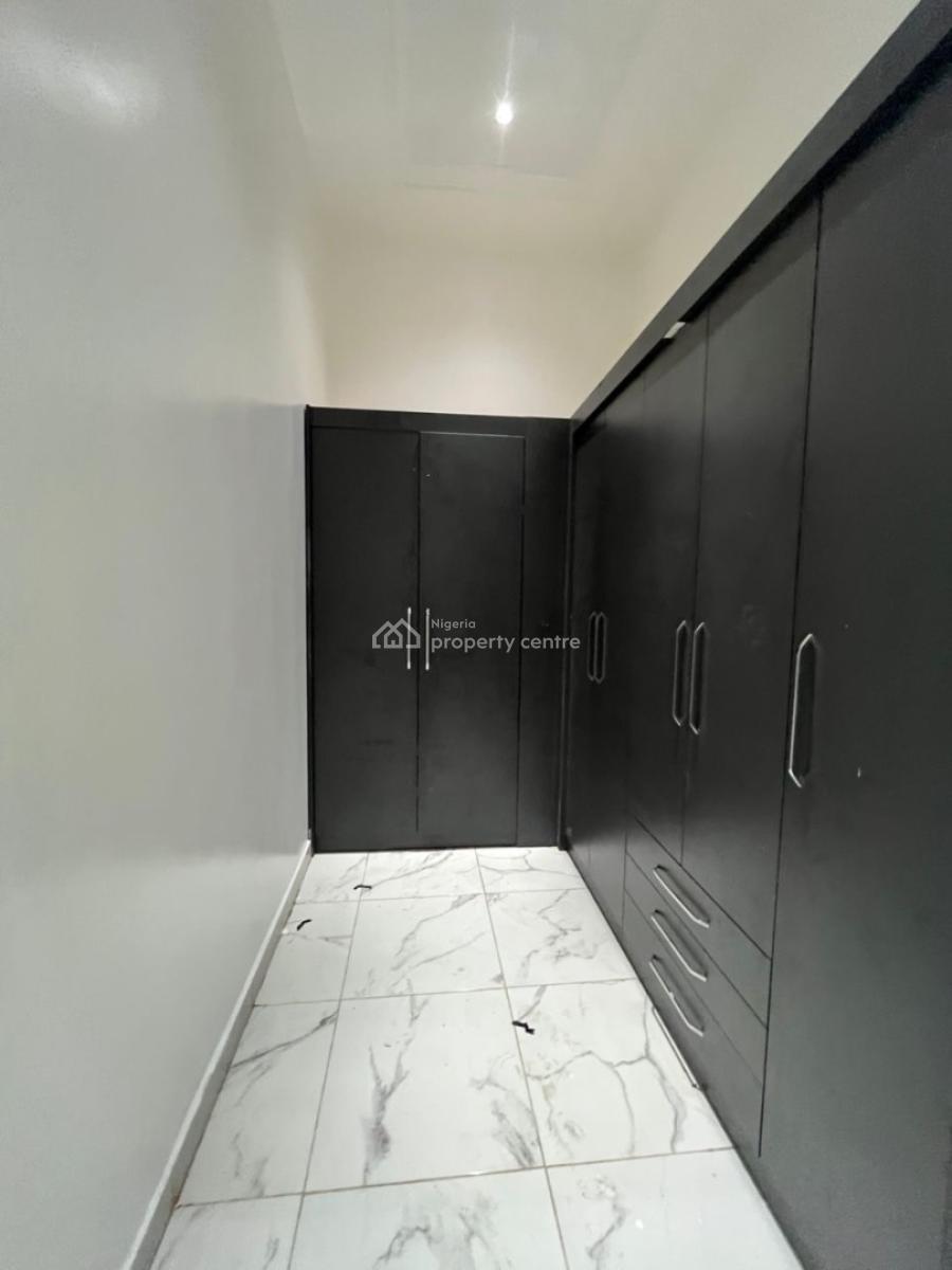 4 Bedroom Terrace Duplex and a Bq, Guzape District, Abuja, Terraced Duplex for Rent