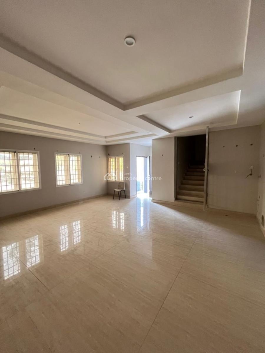 4 Bedroom Terrace Duplex and a Bq, Guzape District, Abuja, Terraced Duplex for Sale