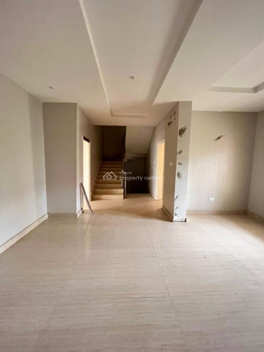 4 Bedroom Terrace Duplex and a Bq, Guzape District, Abuja, Terraced Duplex for Sale