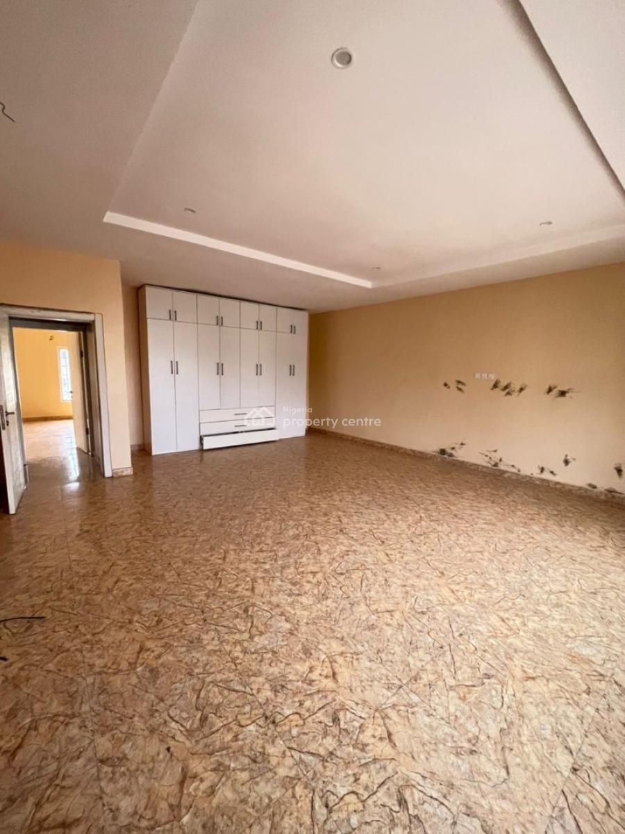 4 Bedroom Terrace Duplex and a Bq, Guzape District, Abuja, Terraced Duplex for Sale
