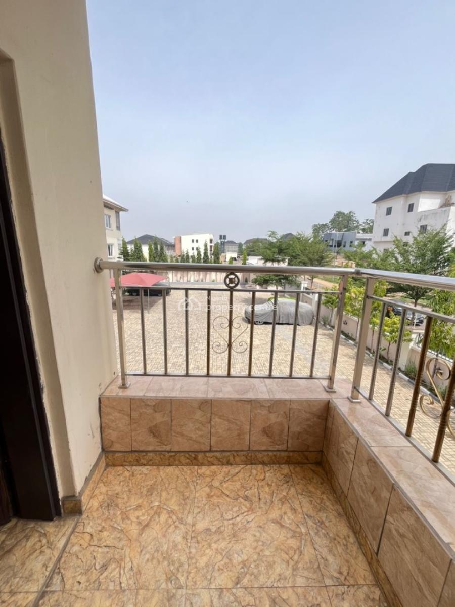 4 Bedroom Terrace Duplex and a Bq, Guzape District, Abuja, Terraced Duplex for Sale